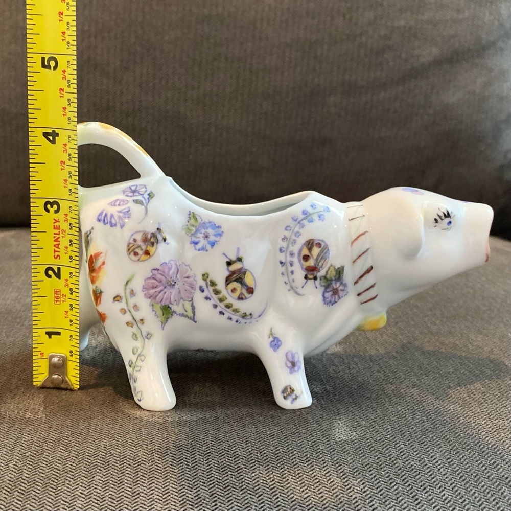 Ceramic White Cow Creamer Colorful Floral And Ladybug Design Signed “RJR… - Picture 4 of 9